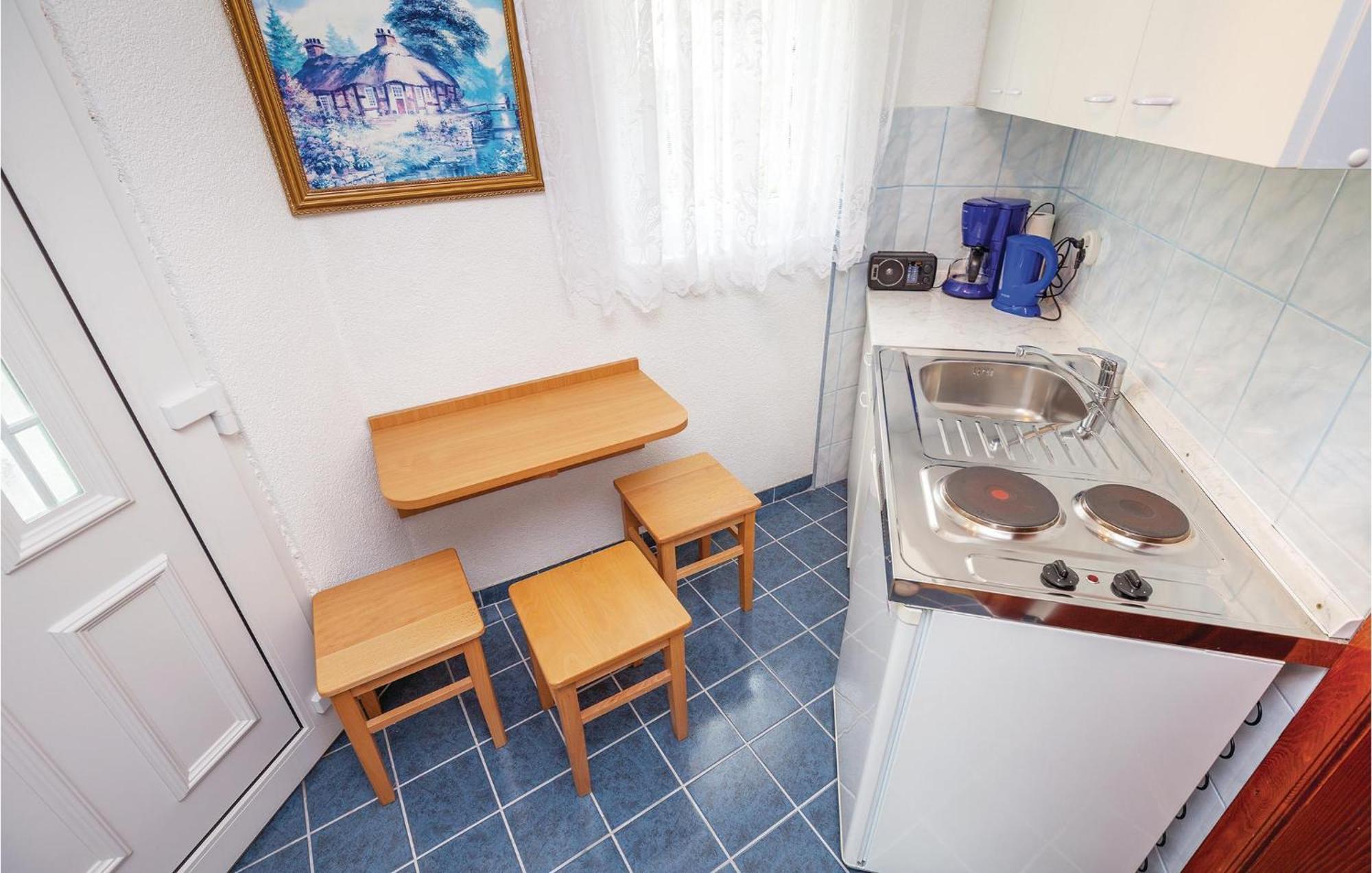 1 Bedroom Cozy Apartment In Crikvenica Bagian luar foto