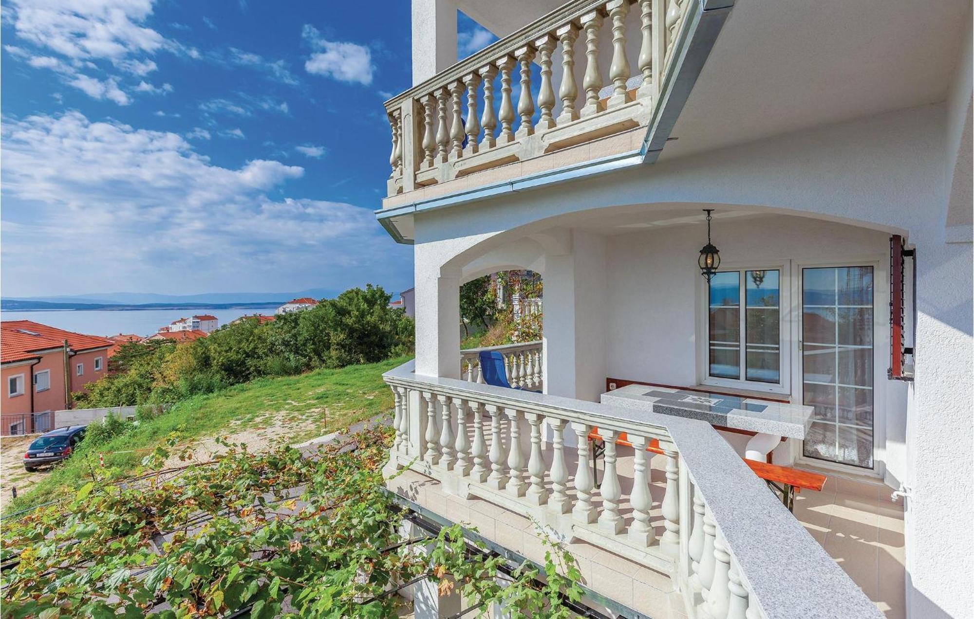 1 Bedroom Cozy Apartment In Crikvenica Bagian luar foto