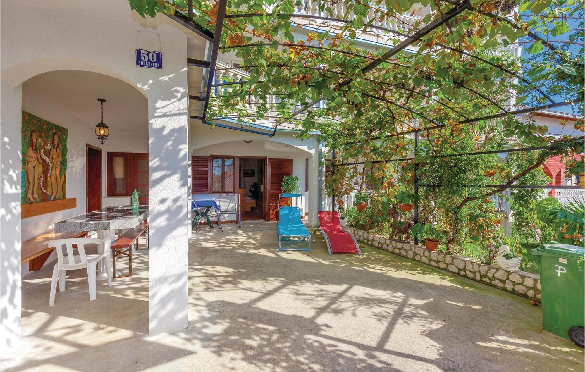 1 Bedroom Cozy Apartment In Crikvenica Bagian luar foto