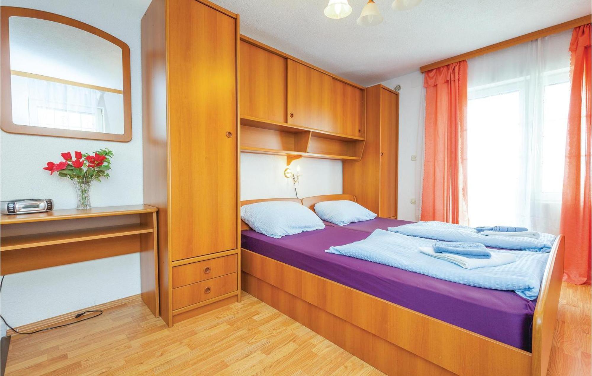 1 Bedroom Cozy Apartment In Crikvenica Bagian luar foto