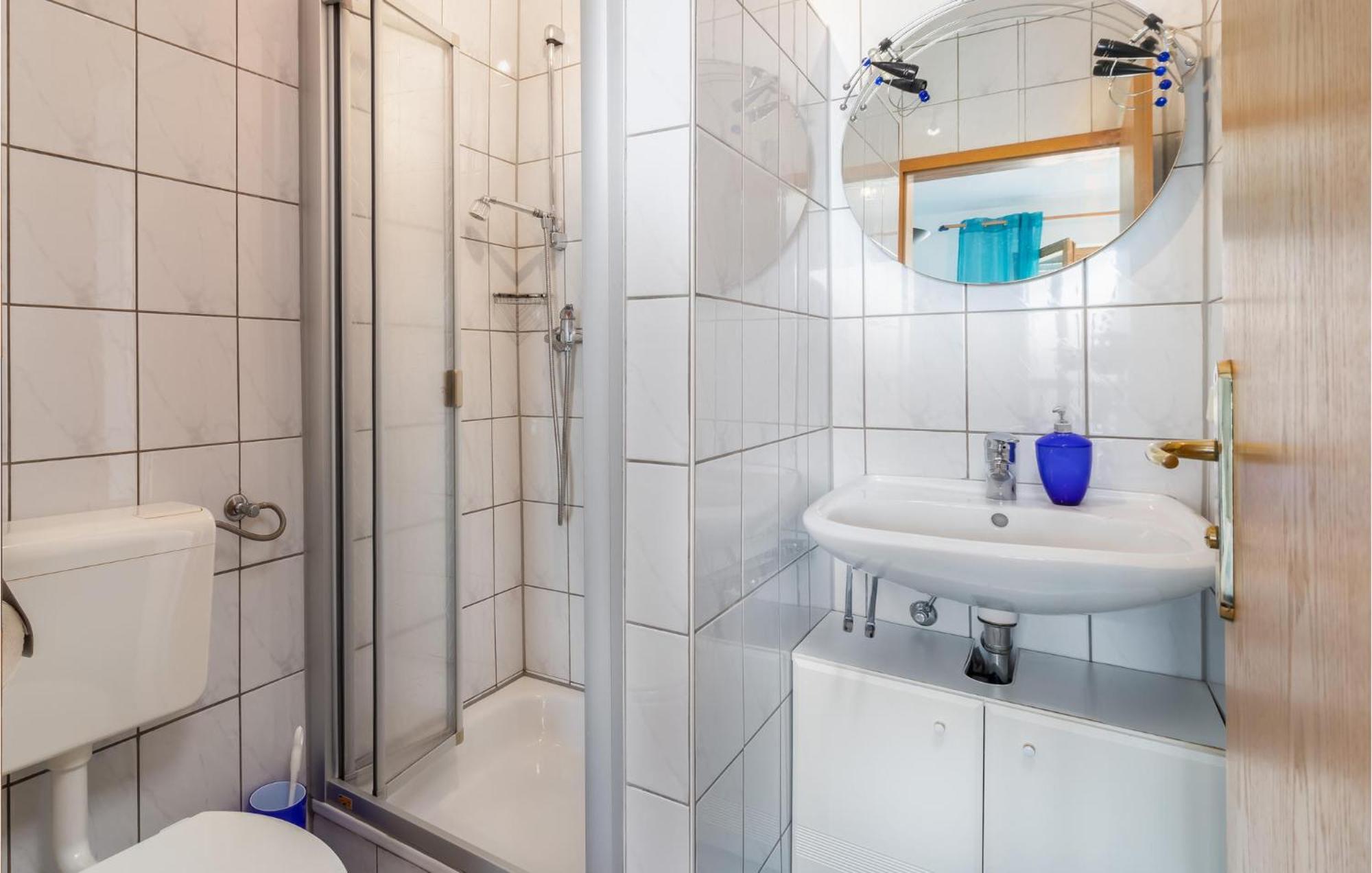 1 Bedroom Cozy Apartment In Crikvenica Bagian luar foto