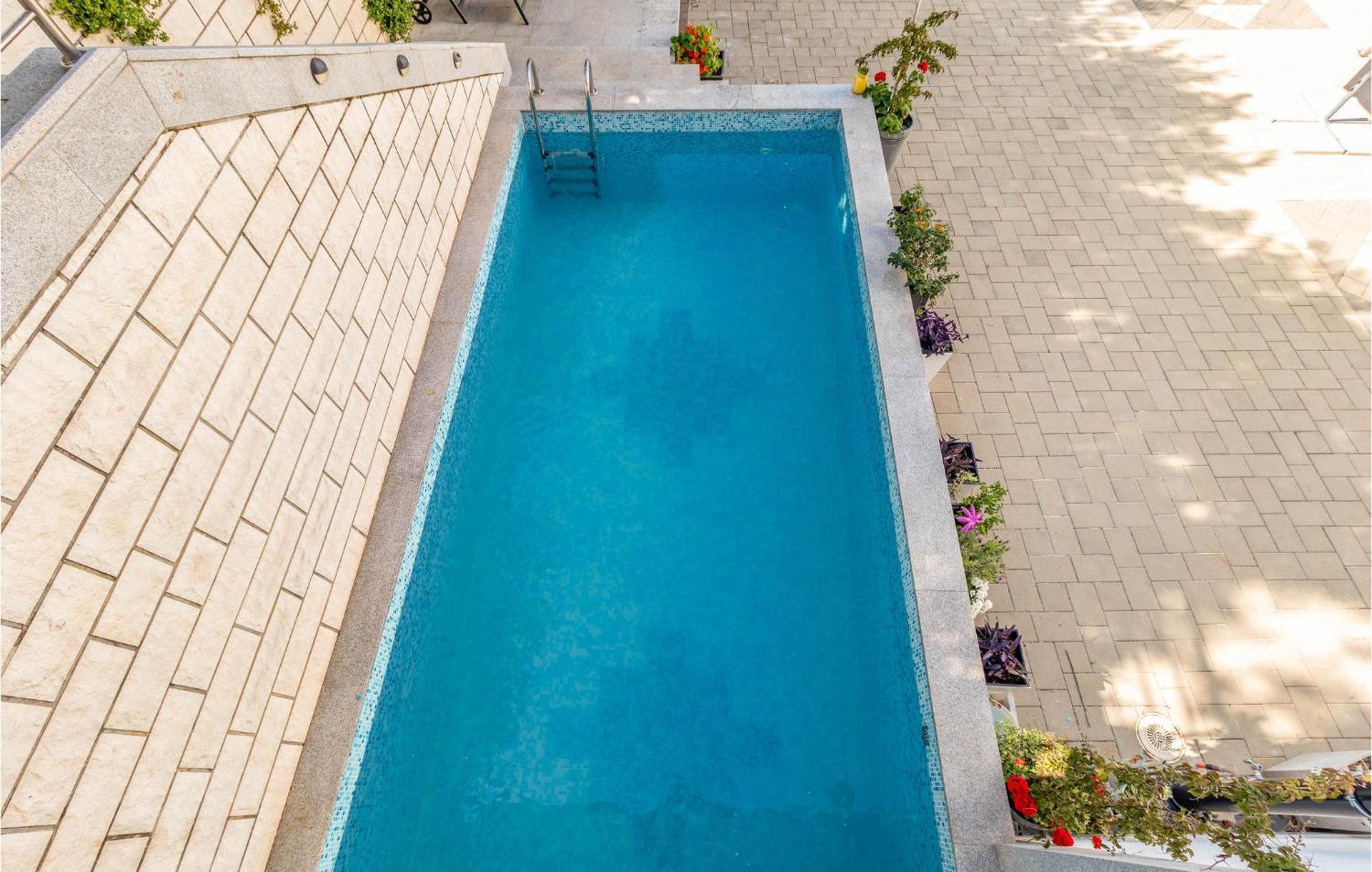 1 Bedroom Cozy Apartment In Crikvenica Bagian luar foto