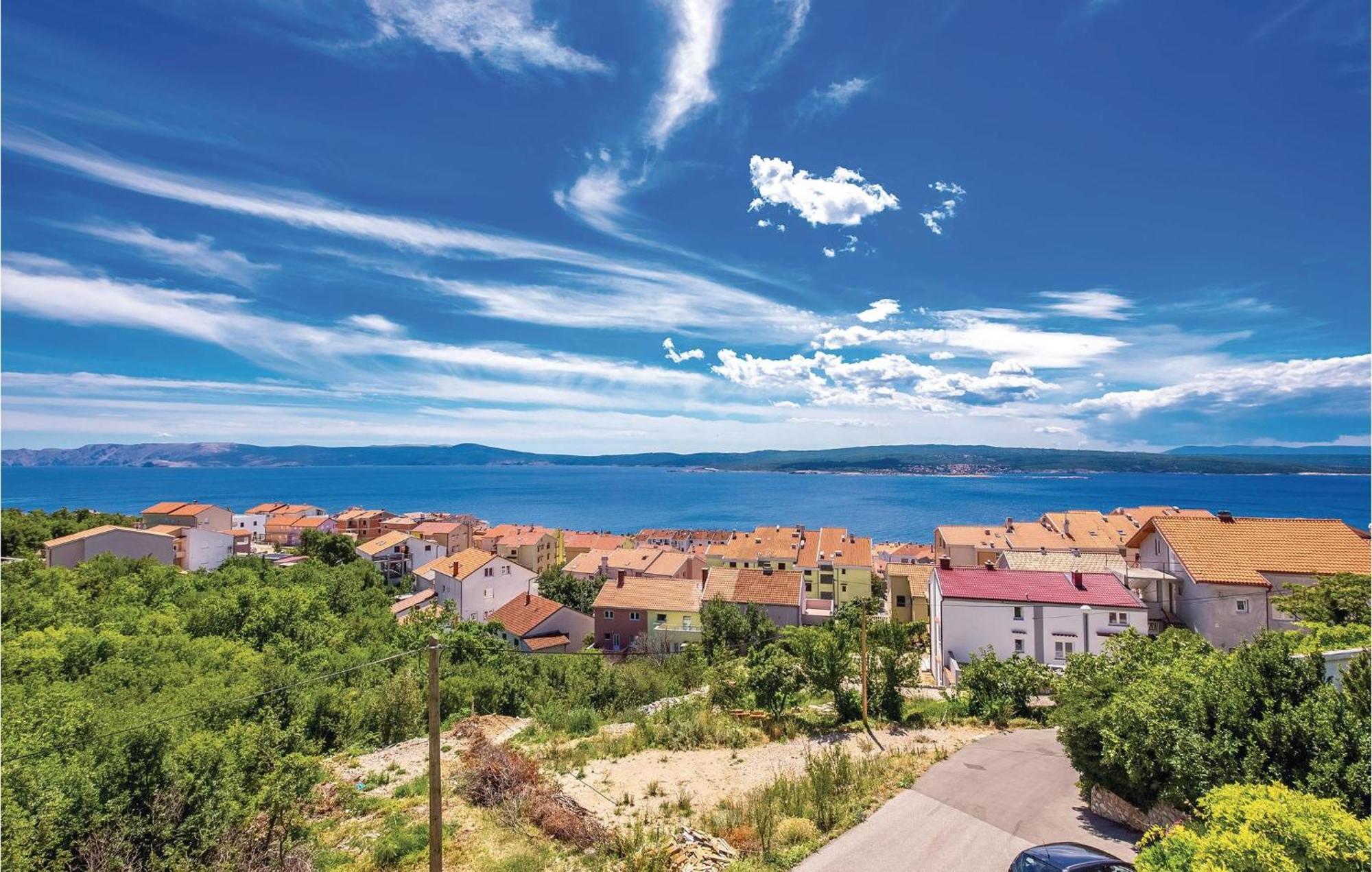1 Bedroom Cozy Apartment In Crikvenica Bagian luar foto
